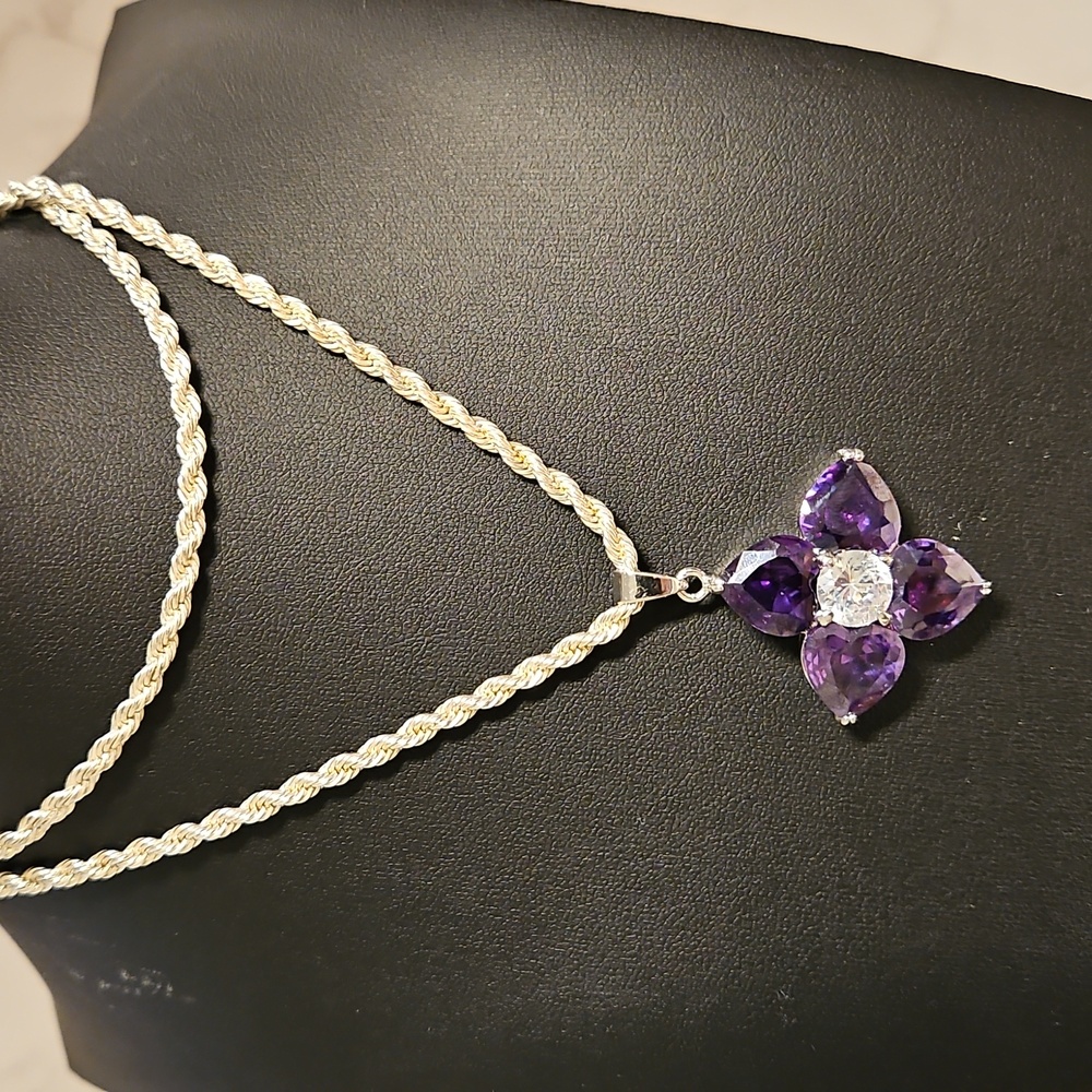 VINTAGE AMETHYST And Crystal Flower Crystal Necklace with Silver Chain 24